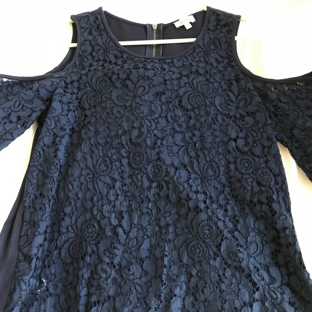 Beautiful Cold shoulder lace top